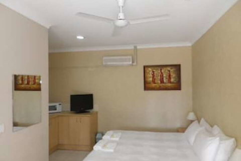 Ocean Shores Motel - New South Wales Tourism  3