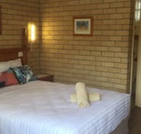 Lake Front Motel - New South Wales Tourism 