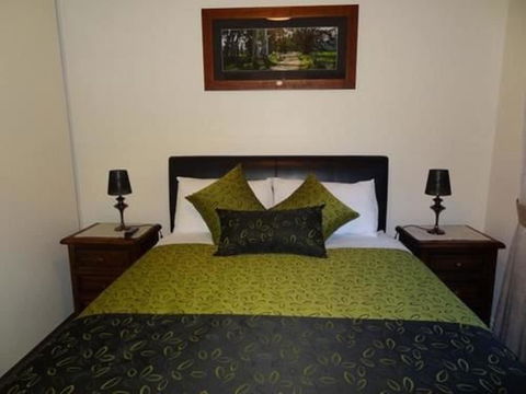 Hahndorf Oak Tree Cottages - New South Wales Tourism  1