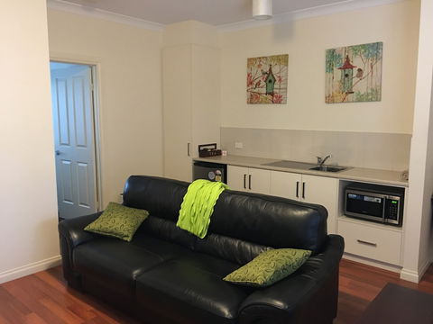 Hahndorf Oak Tree Cottages - New South Wales Tourism  4