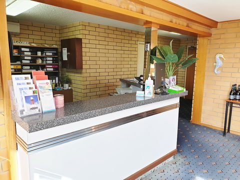 Lacepede Bay Motel - New South Wales Tourism  1