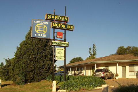 Golden Chain Garden Motor Inn - New South Wales Tourism  4