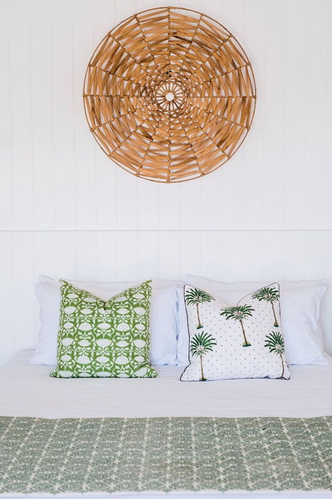 Mollymook Seascape Motel & Apartments - New South Wales Tourism  3