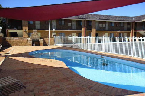 Ben Chifley Motor Inn - New South Wales Tourism  4