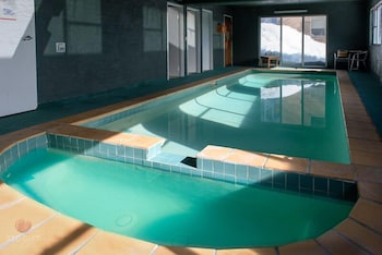 Attunga Alpine Lodge And Apartments - New South Wales Tourism  2