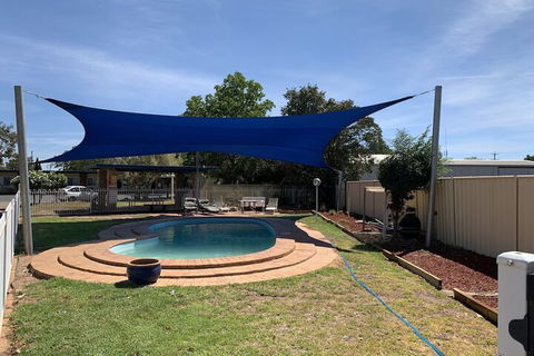Orana Windmill Motel - New South Wales Tourism  1