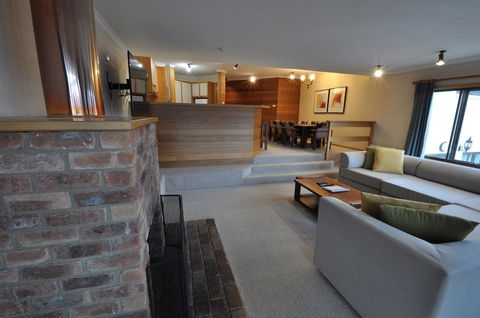 Salzburg Apartments - New South Wales Tourism  4