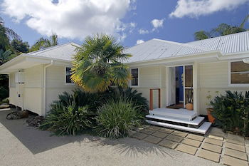 A PERFECT STAY - Abode At Byron - New South Wales Tourism  1