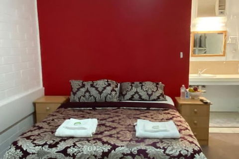Nhill Holiday Inn - New South Wales Tourism  6