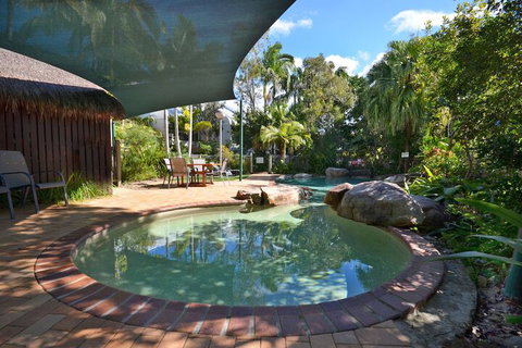 Raintrees On Moffat Beach - New South Wales Tourism  2