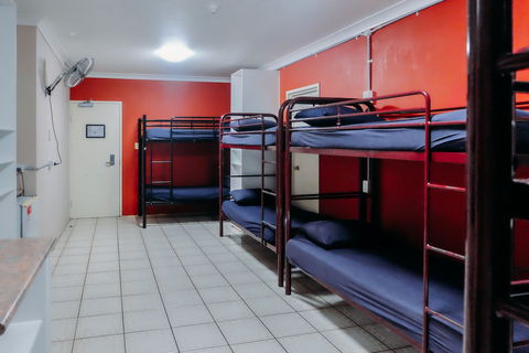 Brisbane Backpackers Resort - Hostel - New South Wales Tourism  5