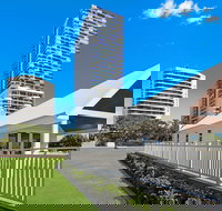 Palmerston Tower Holiday Apartments - New South Wales Tourism 