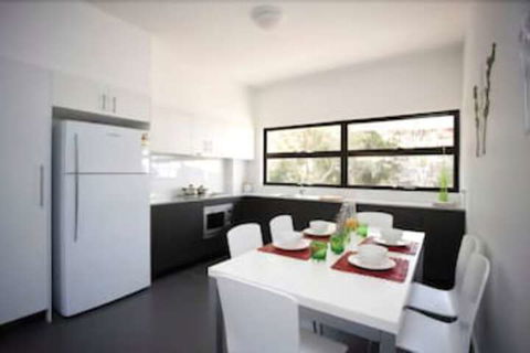Unsw Village - New South Wales Tourism  1