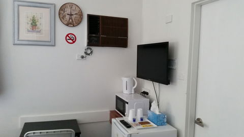 Perth City Motel - New South Wales Tourism  1