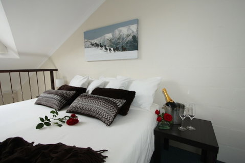 Summit Ridge Alpine Lodge - New South Wales Tourism  6