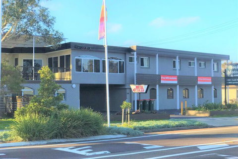 Toukley Motor Inn - New South Wales Tourism  2