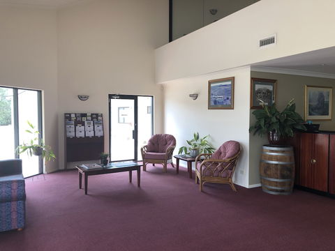 Turners Vineyard Motel And Function Centre - New South Wales Tourism  6