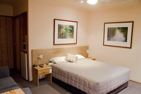 Baybrook Motor Inn & Apartments - New South Wales Tourism  5
