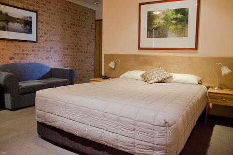 Baybrook Motor Inn & Apartments - New South Wales Tourism  3