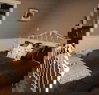 Forest Lodge Chalets - New South Wales Tourism 