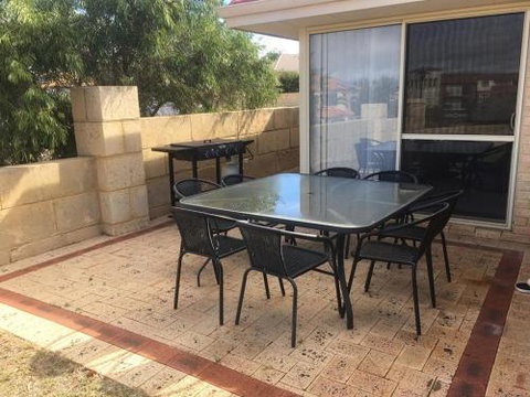 Port Bouvard Beach Holiday Home Mandurah - New South Wales Tourism  2