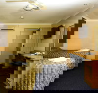 Sun Palms Motel - New South Wales Tourism 