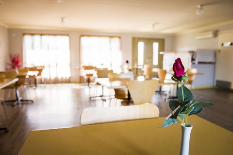 Cherry Blossom Motel - New South Wales Tourism  1