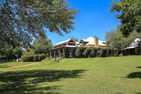 Briars Country Lodge - New South Wales Tourism  1