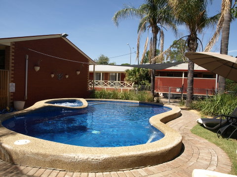 Old Coach Motor Inn - New South Wales Tourism  2