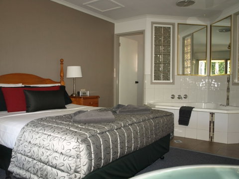 Old Coach Motor Inn - New South Wales Tourism  6