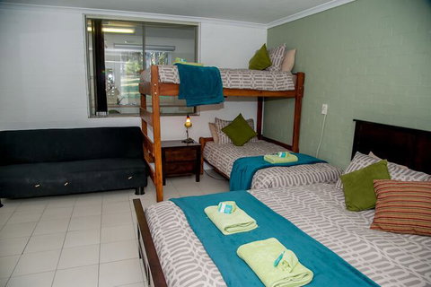 Sinclairs Country Retreat - New South Wales Tourism  5