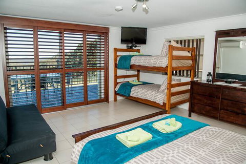 Sinclairs Country Retreat - New South Wales Tourism  7