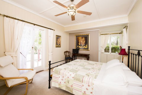 Hilltop On Tamborine - New South Wales Tourism  3