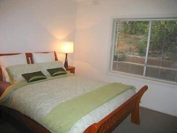 Healesville Apartments - New South Wales Tourism  2