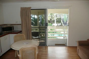 Beachside Holiday Units - New South Wales Tourism  6