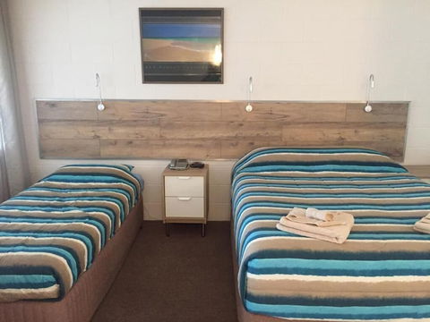 A & A Motel - New South Wales Tourism  5