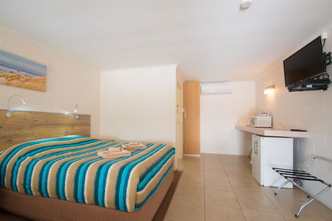 A & A Motel - New South Wales Tourism  4
