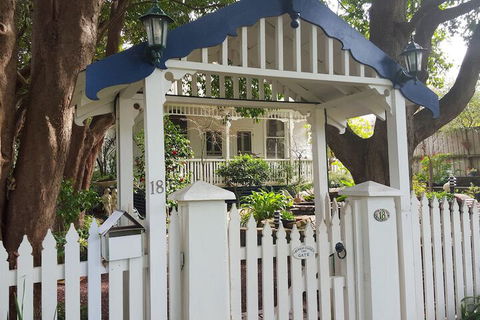 Genesta House B&B - New South Wales Tourism  6