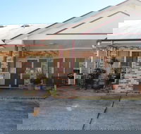 Redland Bay Motel - New South Wales Tourism 