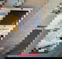 Crest Motor Inn - New South Wales Tourism 