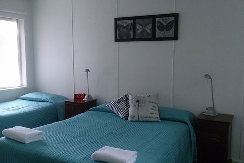 Phillip Island Cottages - New South Wales Tourism  6