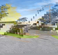 Jetty Road Retreat