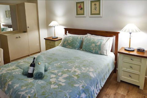 Underground Bed And Breakfast - New South Wales Tourism  0