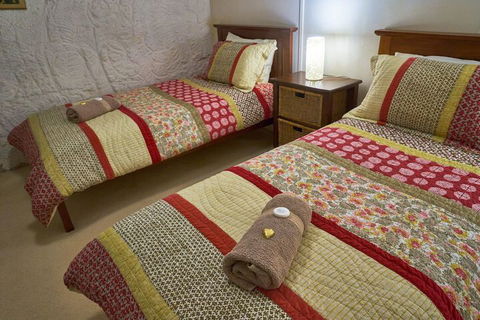 Underground Bed And Breakfast - New South Wales Tourism  7