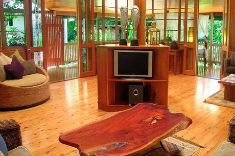 Port Douglas Valley Retreat - New South Wales Tourism  2