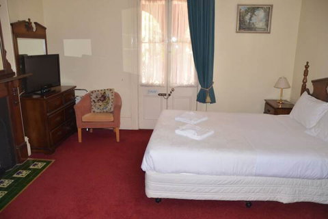 Leura House - New South Wales Tourism  6