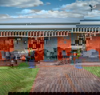 Mansi on Raymond - New South Wales Tourism 