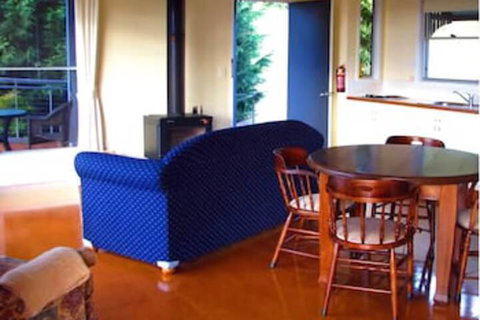 Spring Creek Mountain Cafe & Cottages - New South Wales Tourism  1