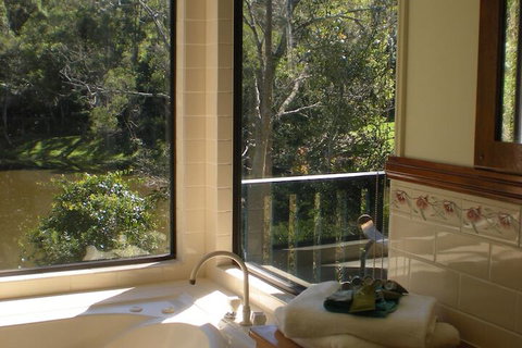 Montville Country Cabins - New South Wales Tourism  3