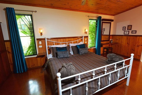 Montville Country Cabins - New South Wales Tourism  5